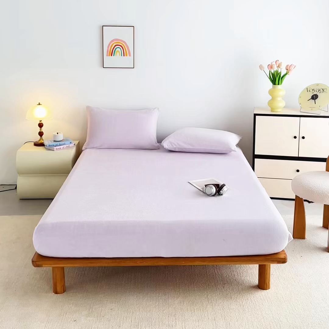 91家纺网 家纺一手货源 找家纺 曼町家居 2025新款高克重柔软牛奶绒床笠单床笠床笠单件 梦幻紫