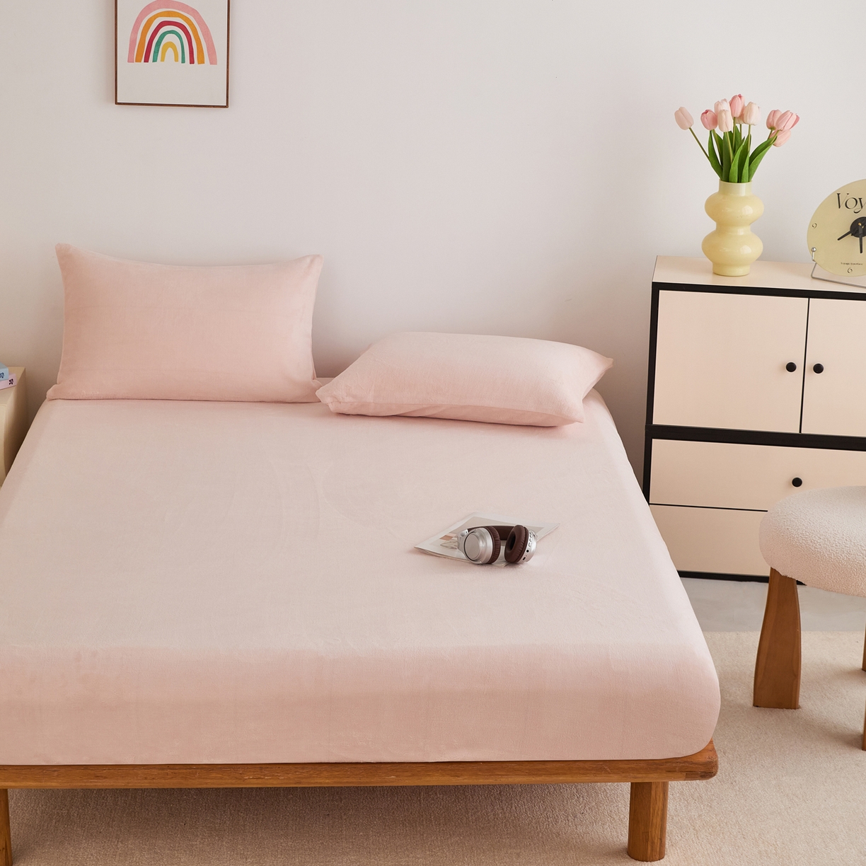 91家纺网 家纺一手货源 找家纺 曼町家居 2025新款高克重柔软牛奶绒床笠单床笠床笠单件 蜜桃粉