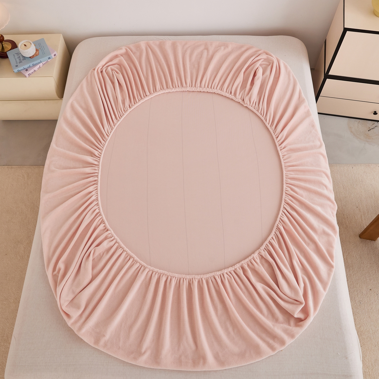 91家纺网 家纺一手货源 找家纺 曼町家居 2025新款高克重柔软牛奶绒床笠单床笠床笠单件 蜜桃粉