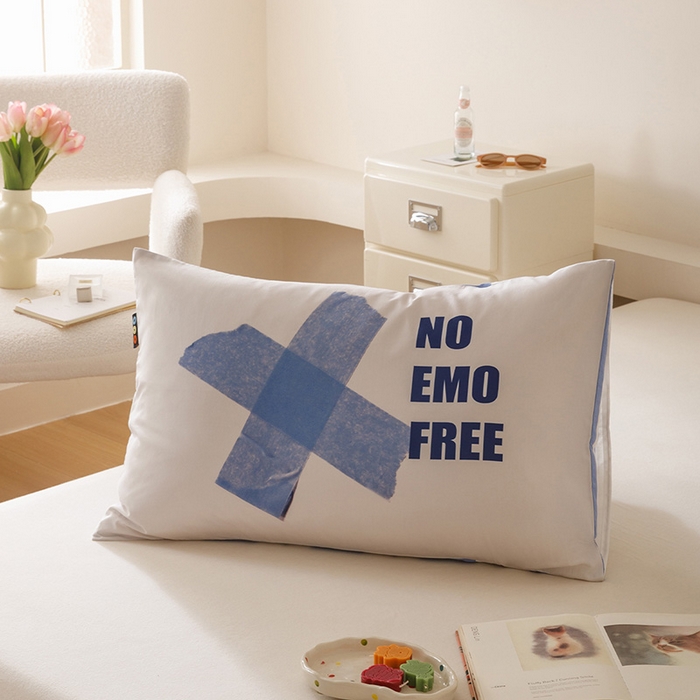 91家纺网 家纺一手货源 找家纺 RYB红黄兰 2025新款ins慵懒风撞色系全棉四件套学生季宿舍床纯棉三件套 禁止焦虑（枕套）