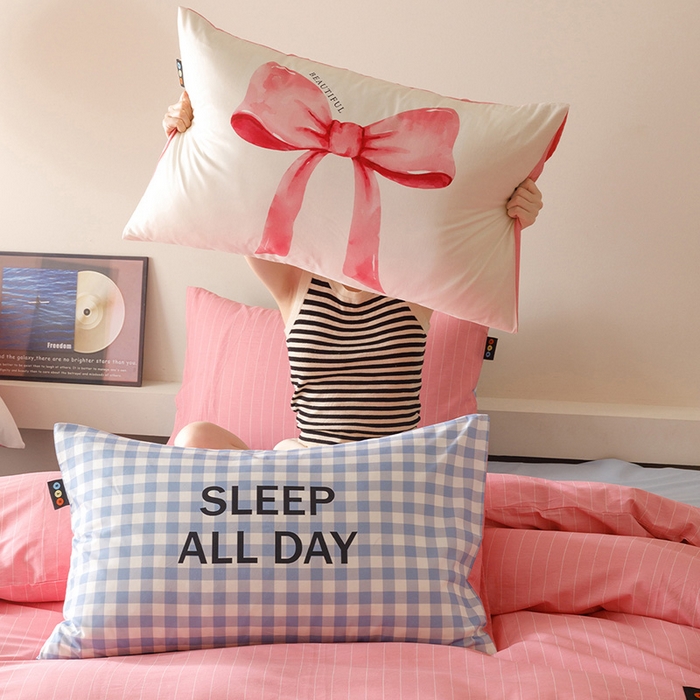 91家纺网 家纺一手货源 找家纺 RYB红黄兰 2025新款ins慵懒风撞色系全棉四件套学生季宿舍床纯棉三件套 蓝粉礼物