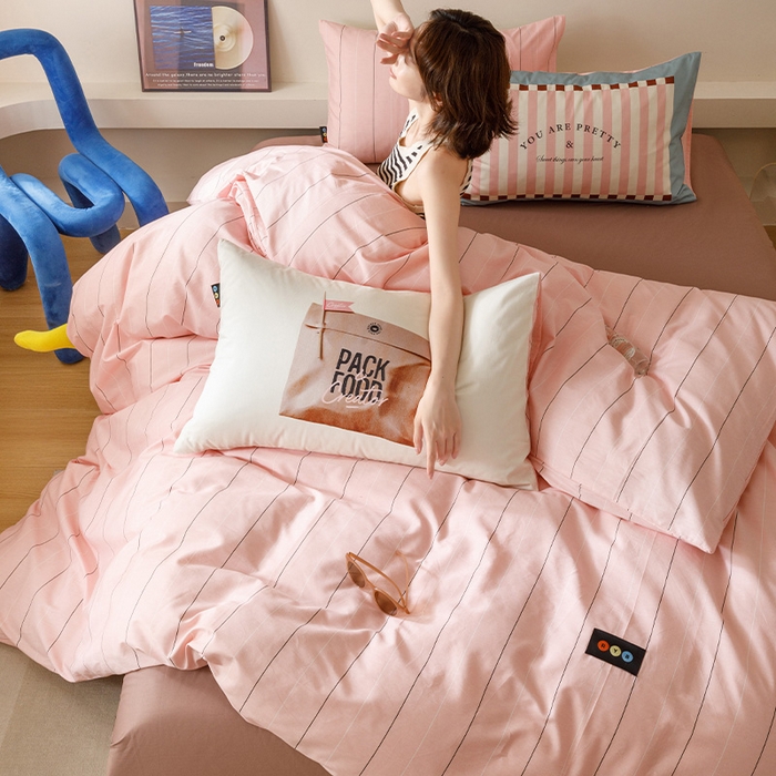 91家纺网 家纺一手货源 找家纺 RYB红黄兰 2025新款ins慵懒风撞色系全棉四件套学生季宿舍床纯棉三件套 粉咖公文