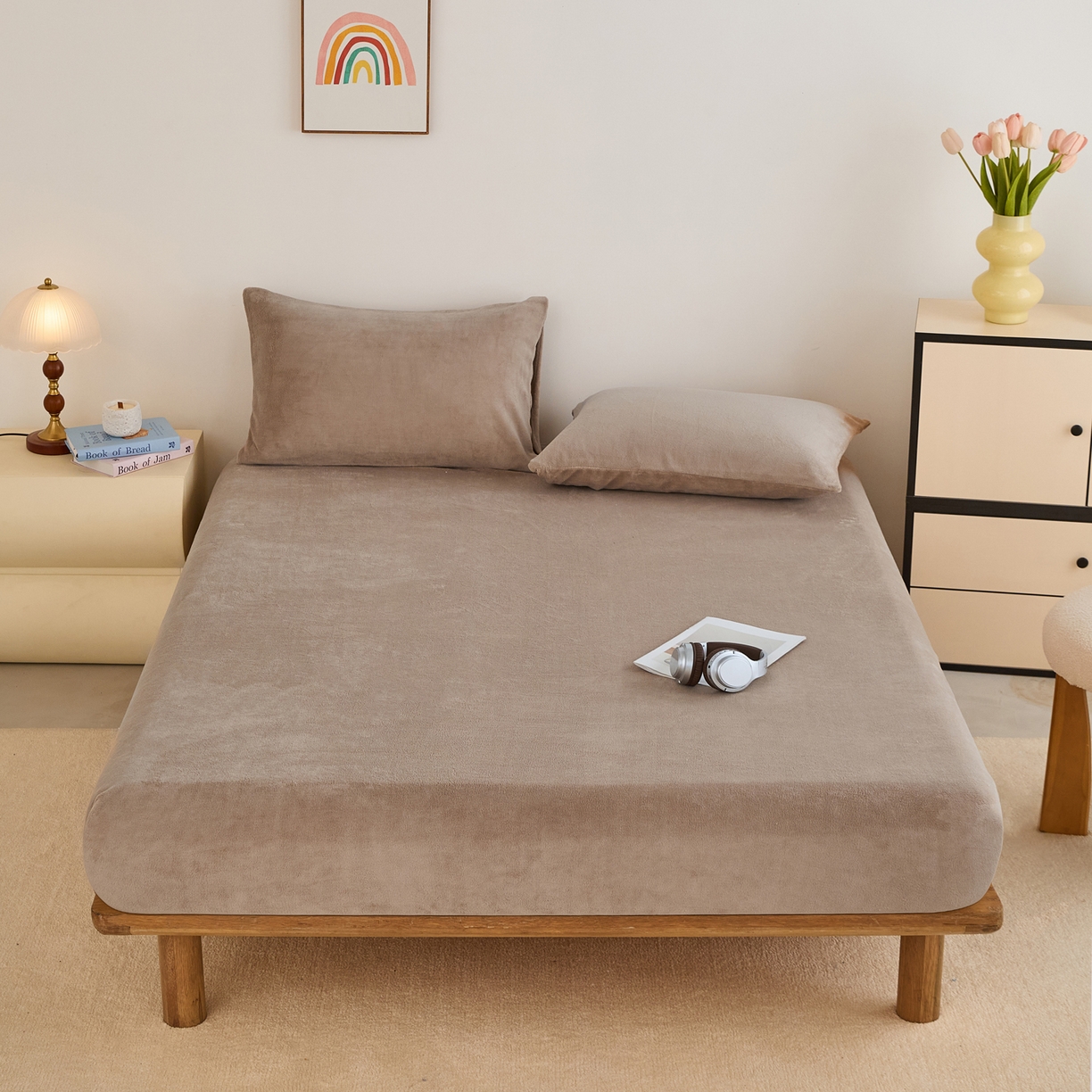 91家纺网 家纺一手货源 找家纺 曼町家居 2025新款高克重柔软牛奶绒床笠单床笠床笠单件 奶茶咖