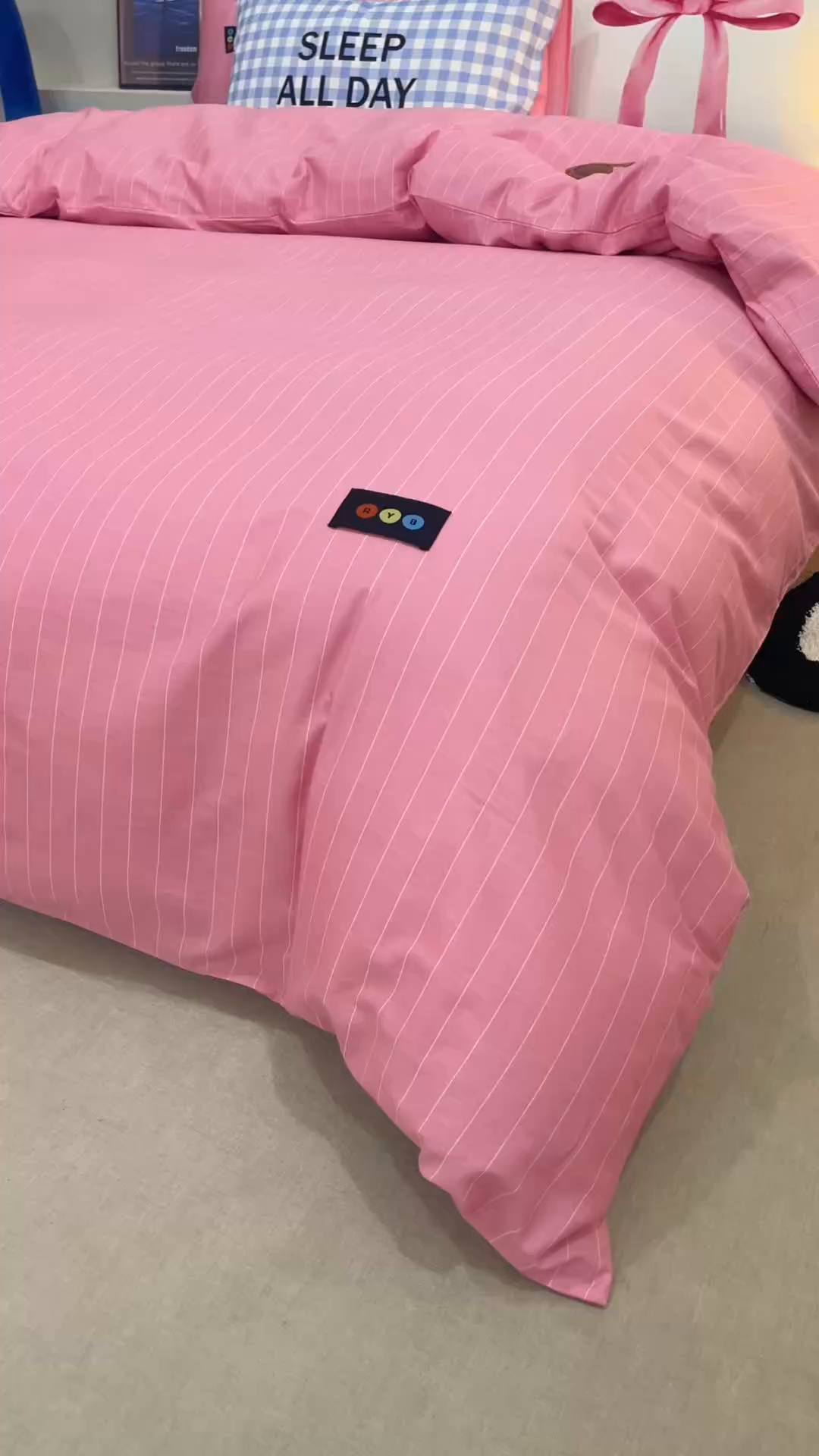 91家纺网 家纺一手货源 找家纺 RYB红黄兰 2025新款ins慵懒风撞色系全棉四件套学生季宿舍床纯棉三件套 蓝粉礼物