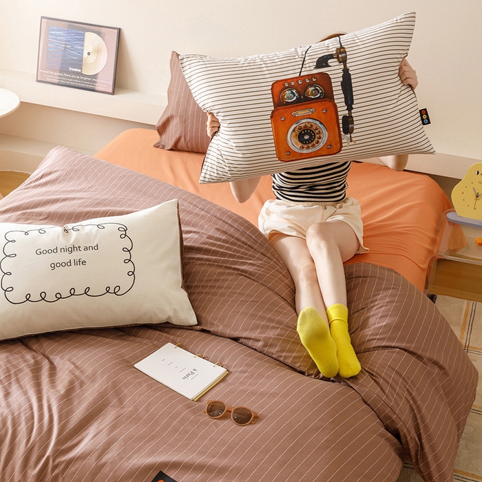 91家纺网 家纺一手货源 找家纺 RYB红黄兰 2025新款ins慵懒风撞色系全棉四件套学生季宿舍床纯棉三件套 咖啡电话