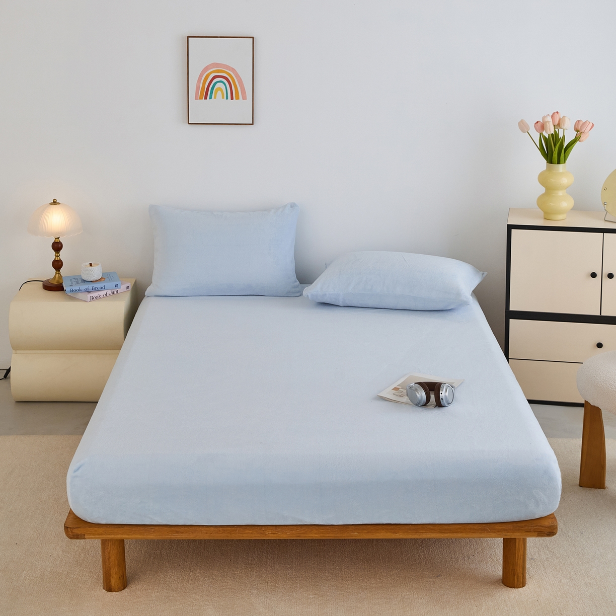 91家纺网 家纺一手货源 找家纺 曼町家居 2025新款高克重柔软牛奶绒床笠单床笠床笠单件 天空蓝
