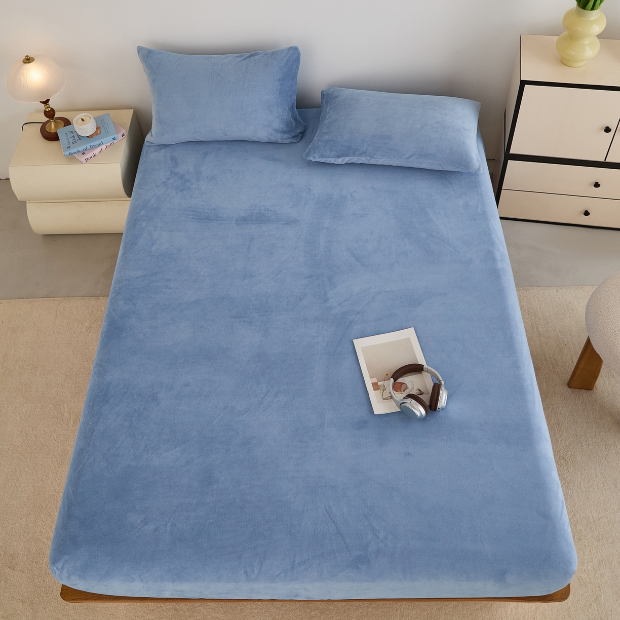 91家纺网 家纺一手货源 找家纺 曼町家居 2025新款高克重柔软牛奶绒床笠单床笠床笠单件 雾蓝