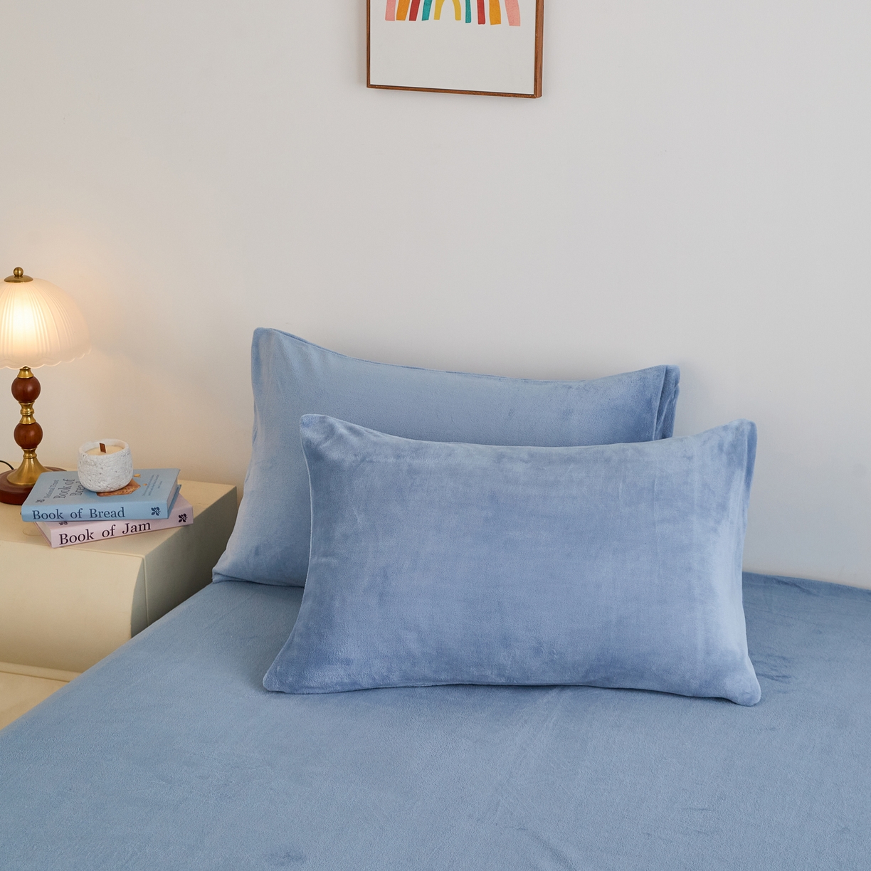 91家纺网 家纺一手货源 找家纺 曼町家居 2025新款高克重柔软牛奶绒床笠单床笠床笠单件 雾蓝