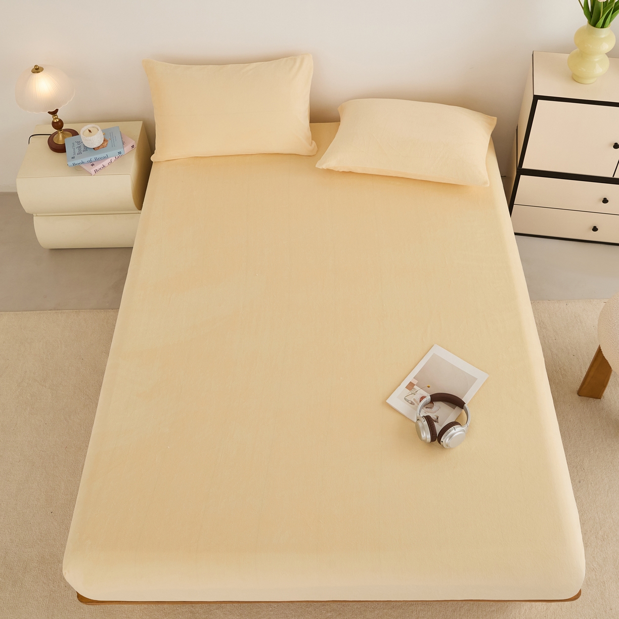 91家纺网 家纺一手货源 找家纺 曼町家居 2025新款高克重柔软牛奶绒床笠单床笠床笠单件 芝士黄