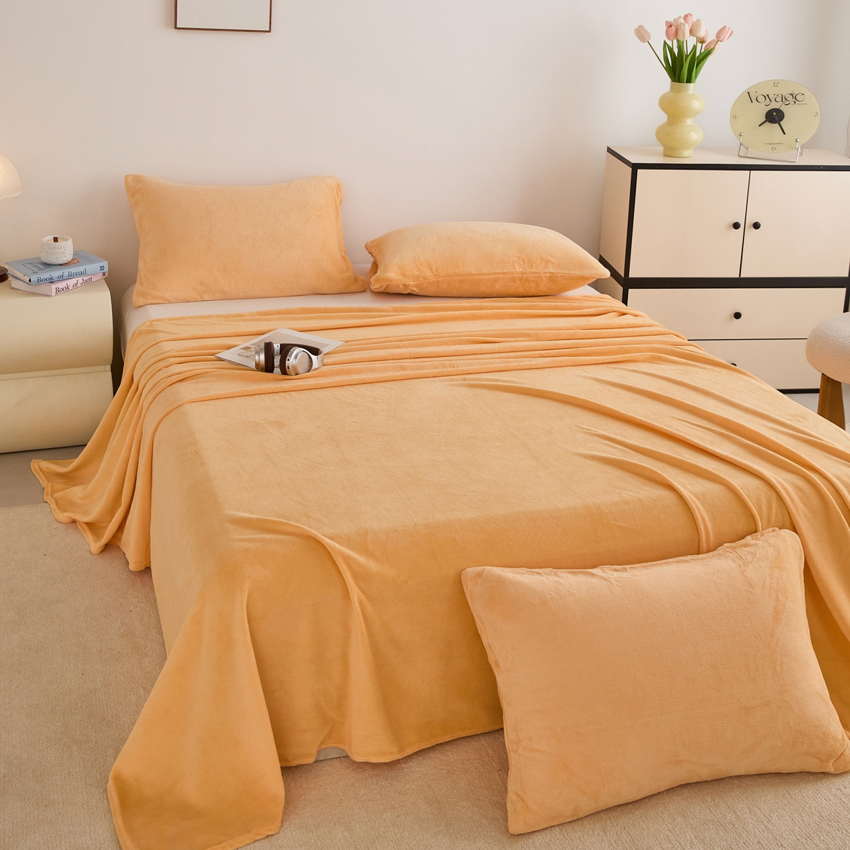 91家纺网 家纺一手货源 找家纺 曼町家居 2025新款高克重牛奶绒床单单床单床单单件 雏菊黄