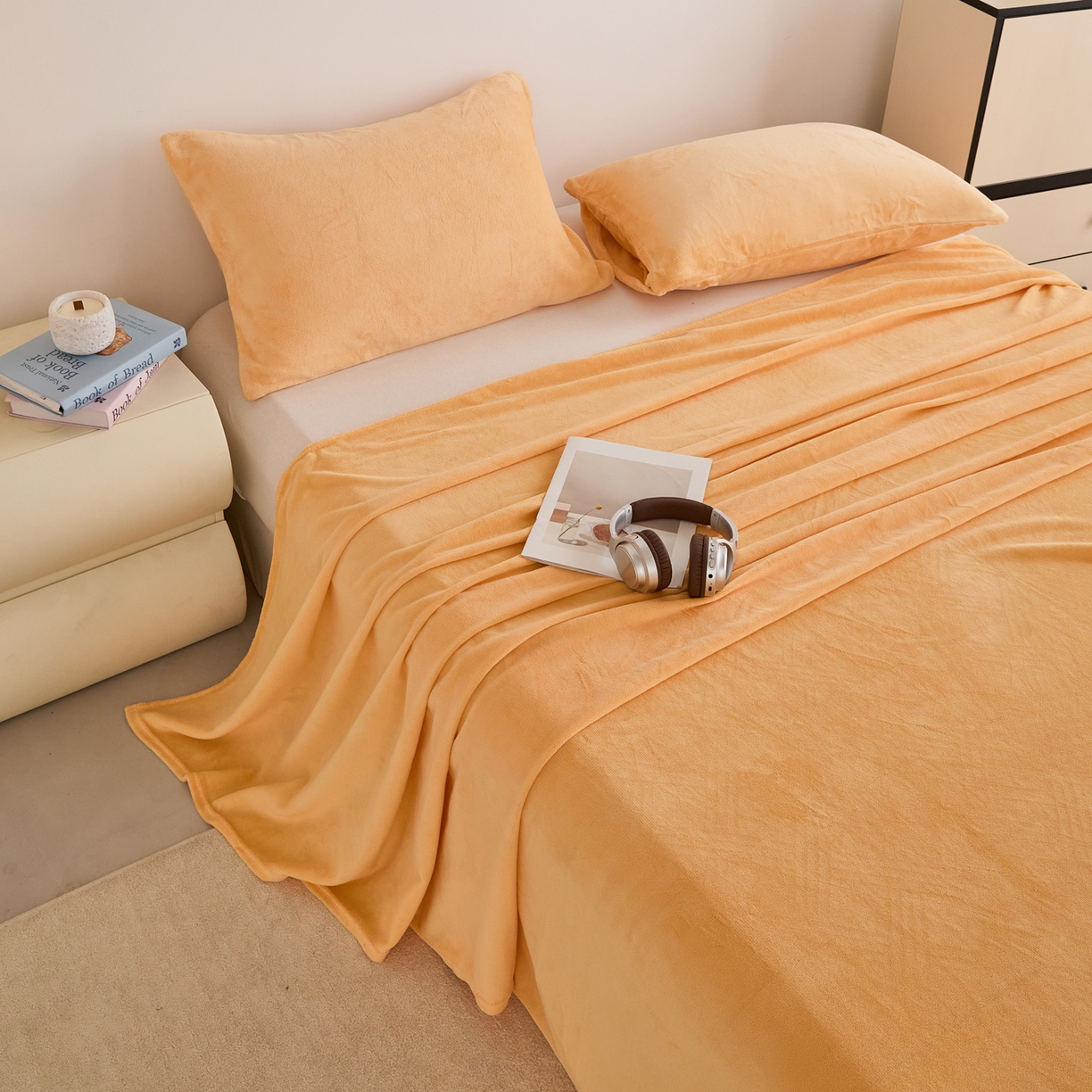 91家纺网 家纺一手货源 找家纺 曼町家居 2025新款高克重牛奶绒床单单床单床单单件 雏菊黄