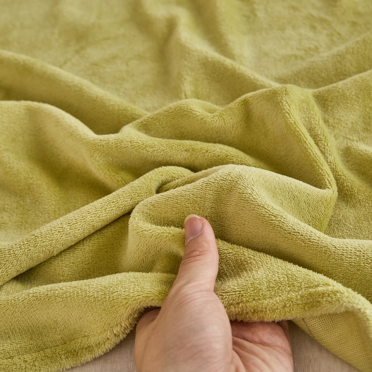 91家纺网 家纺一手货源 找家纺 曼町家居 2025新款高克重牛奶绒床单单床单床单单件 抹茶绿