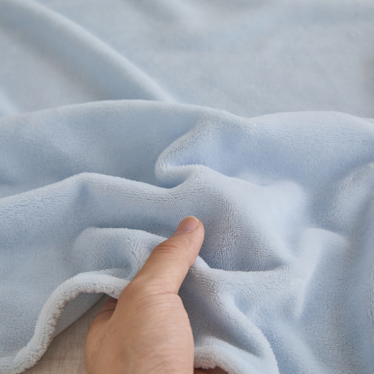 91家纺网 家纺一手货源 找家纺 曼町家居 2025新款高克重牛奶绒床单单床单床单单件 天空蓝