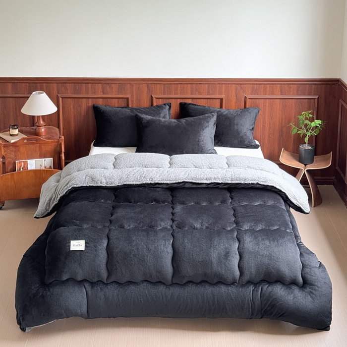 91家纺网 家纺一手货源 找家纺 吉祥家纺 2023新款牛奶绒羊羔绒春秋被冬被被芯跨境电商爆款纯黑+灰