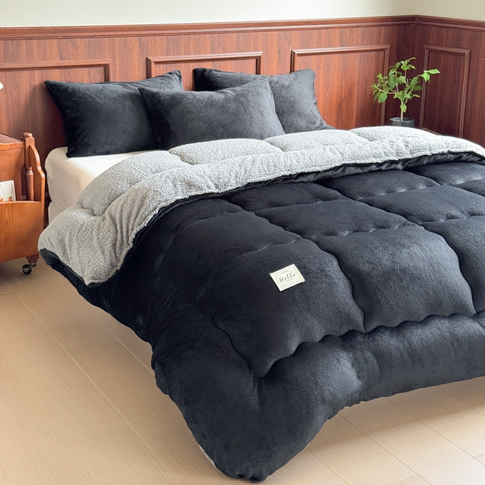 91家纺网 家纺一手货源 找家纺 吉祥家纺 2023新款牛奶绒羊羔绒春秋被冬被被芯跨境电商爆款纯黑+灰