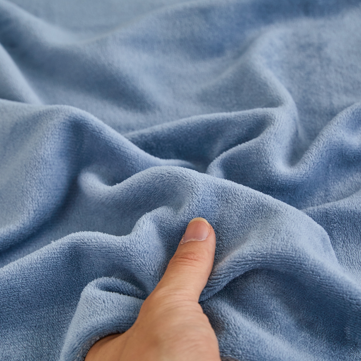 91家纺网 家纺一手货源 找家纺 曼町家居 2025新款高克重牛奶绒床单单床单床单单件 雾蓝