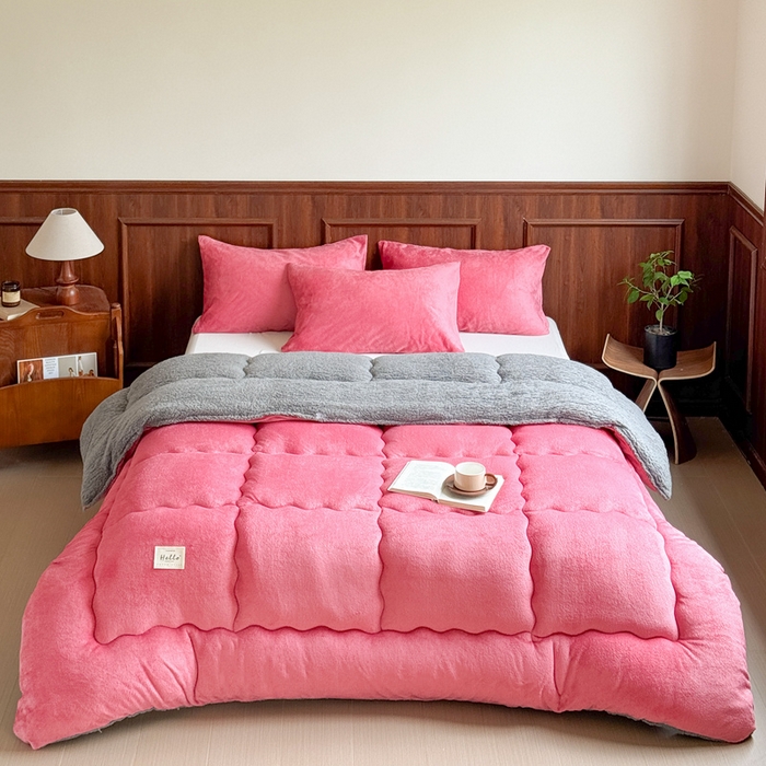 91家纺网 家纺一手货源 找家纺 吉祥家纺 2023新款牛奶绒羊羔绒春秋被冬被被芯跨境电商爆款豆沙+灰