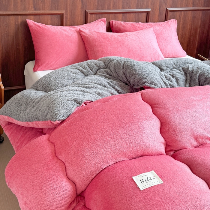 91家纺网 家纺一手货源 找家纺 吉祥家纺 2023新款牛奶绒羊羔绒春秋被冬被被芯跨境电商爆款豆沙+灰