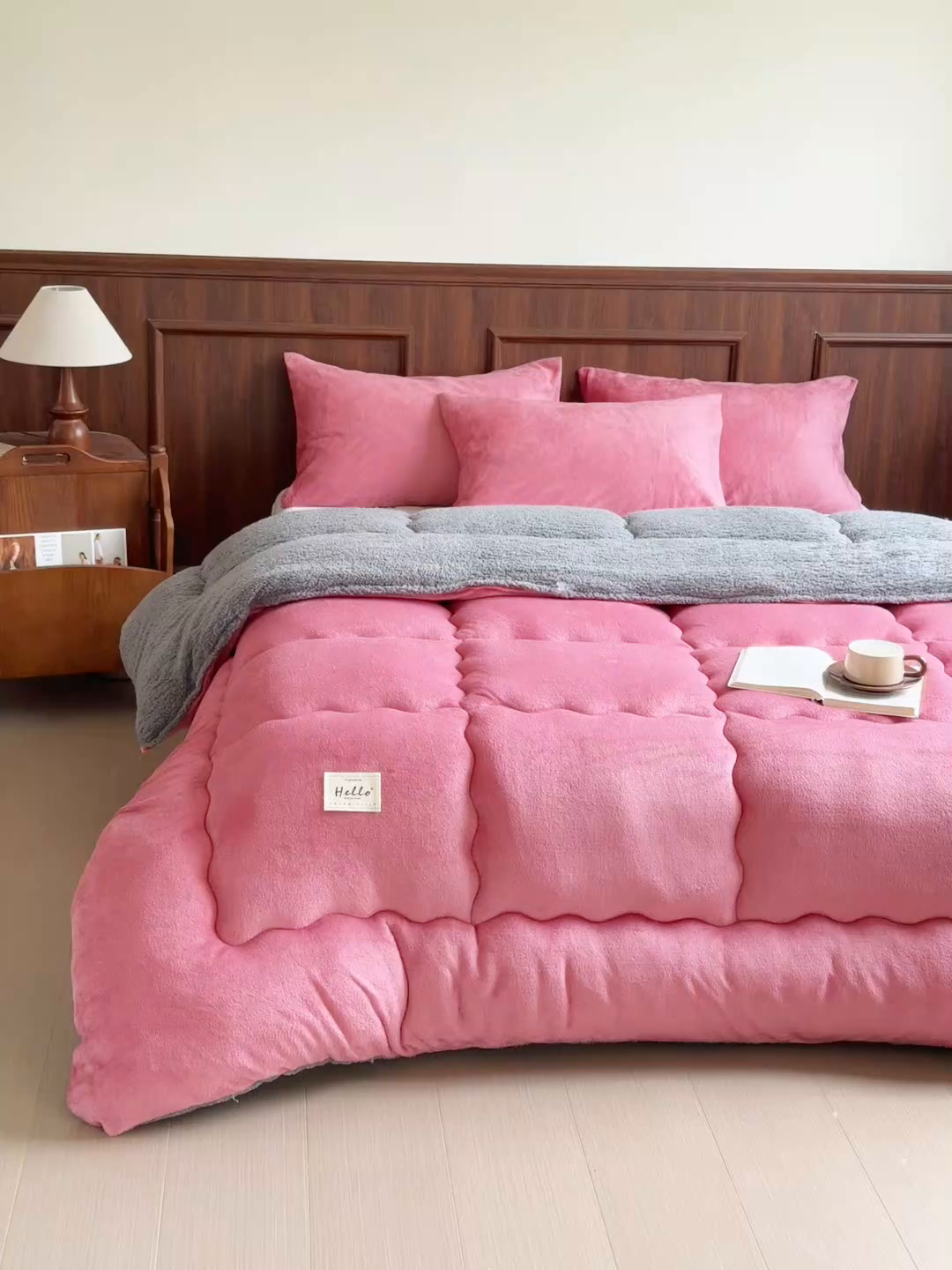 91家纺网 家纺一手货源 找家纺 吉祥家纺 2023新款牛奶绒羊羔绒春秋被冬被被芯跨境电商爆款豆沙+灰