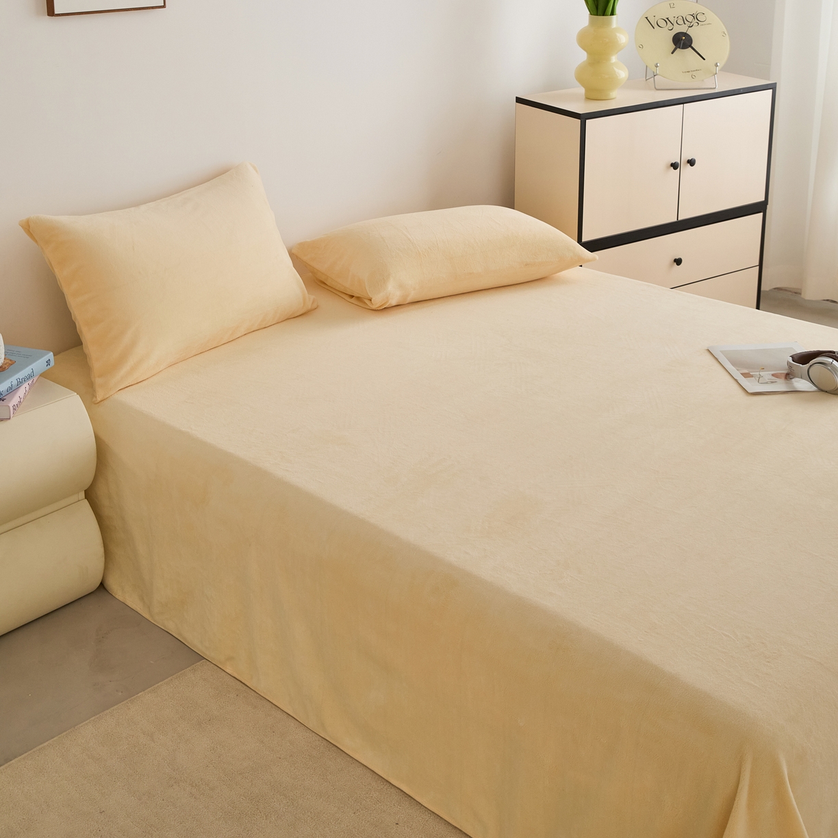 91家纺网 家纺一手货源 找家纺 曼町家居 2025新款高克重牛奶绒床单单床单床单单件 芝士黄