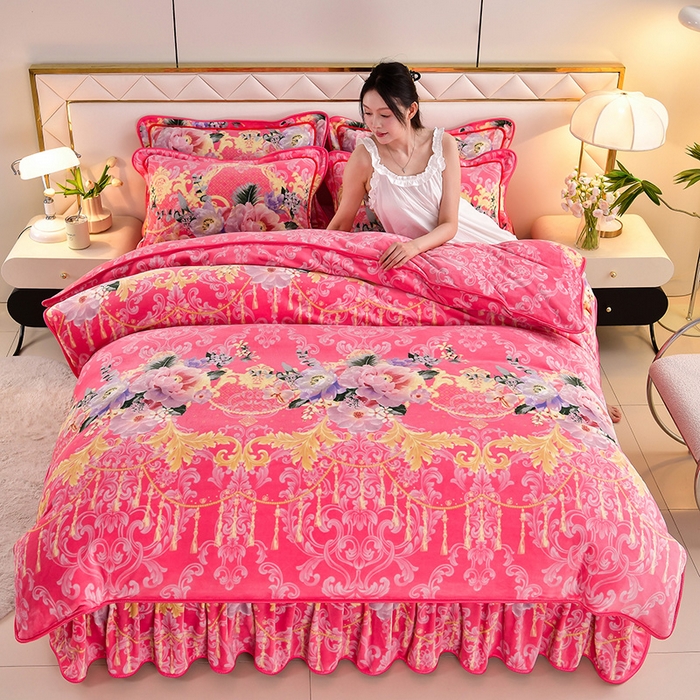 91家纺网 家纺一手货源 找家纺 馨梦缘 2025直播爆款8.5斤牛奶绒四件套加厚保暖床裙金貂绒 静若繁花 粉