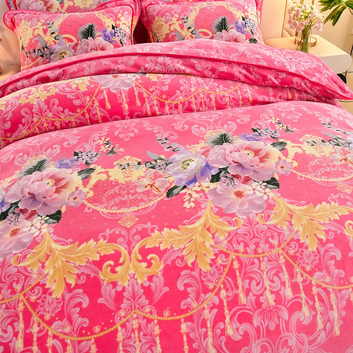 91家纺网 家纺一手货源 找家纺 馨梦缘 2025直播爆款8.5斤牛奶绒四件套加厚保暖床裙金貂绒 静若繁花 粉