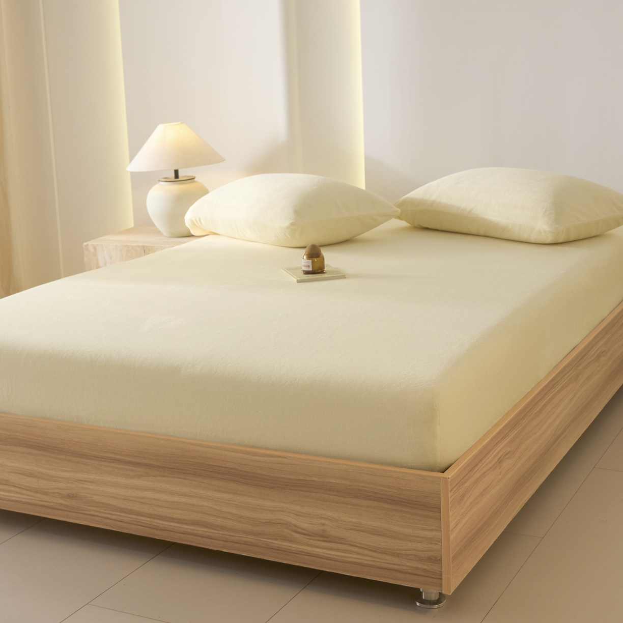 91家纺网 家纺一手货源 找家纺 酱子 2025新款牛奶绒简约纯色床笠 奶昔黄-cl