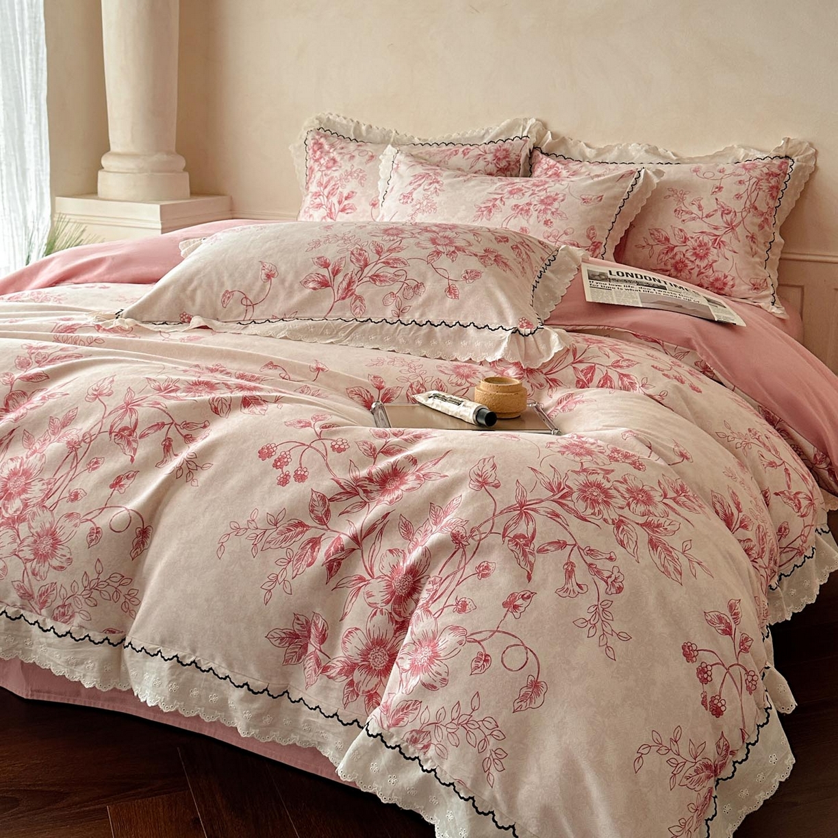 91家纺网 家纺一手货源 找家纺 涵宸家纺 2025新款全棉磨毛印花四件套-雅漾 花禧-红