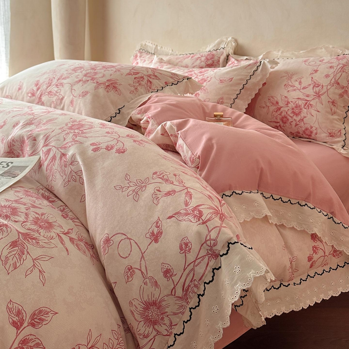 91家纺网 家纺一手货源 找家纺 涵宸家纺 2025新款全棉磨毛印花四件套-雅漾 花禧-红