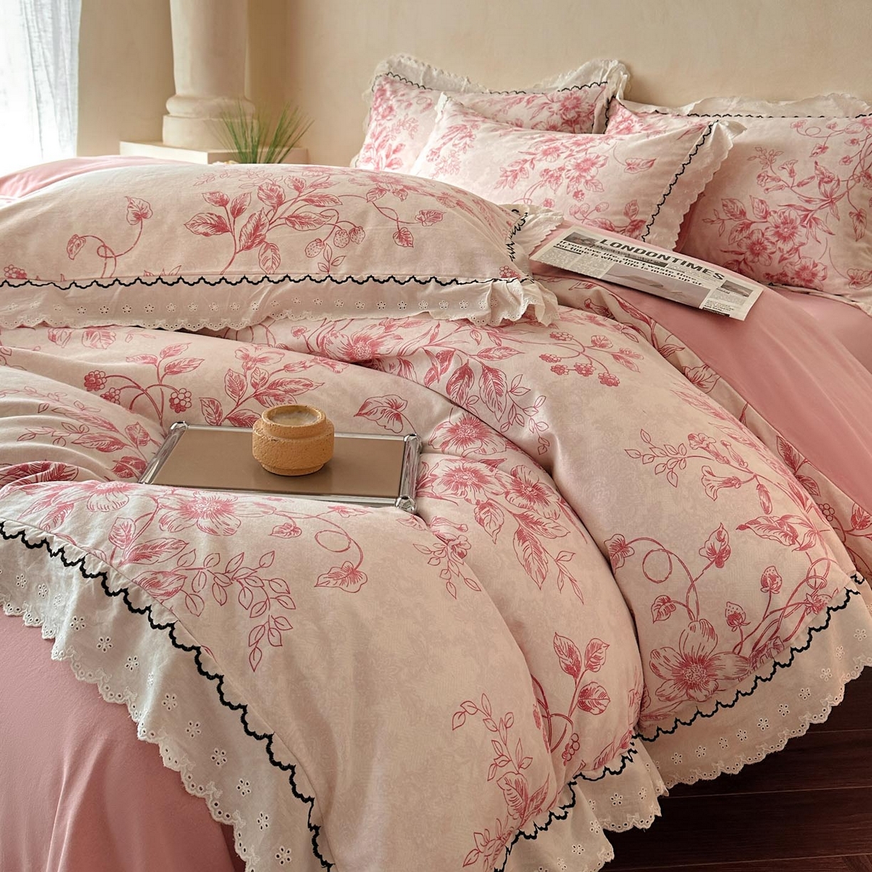 91家纺网 家纺一手货源 找家纺 涵宸家纺 2025新款全棉磨毛印花四件套-雅漾 花禧-红