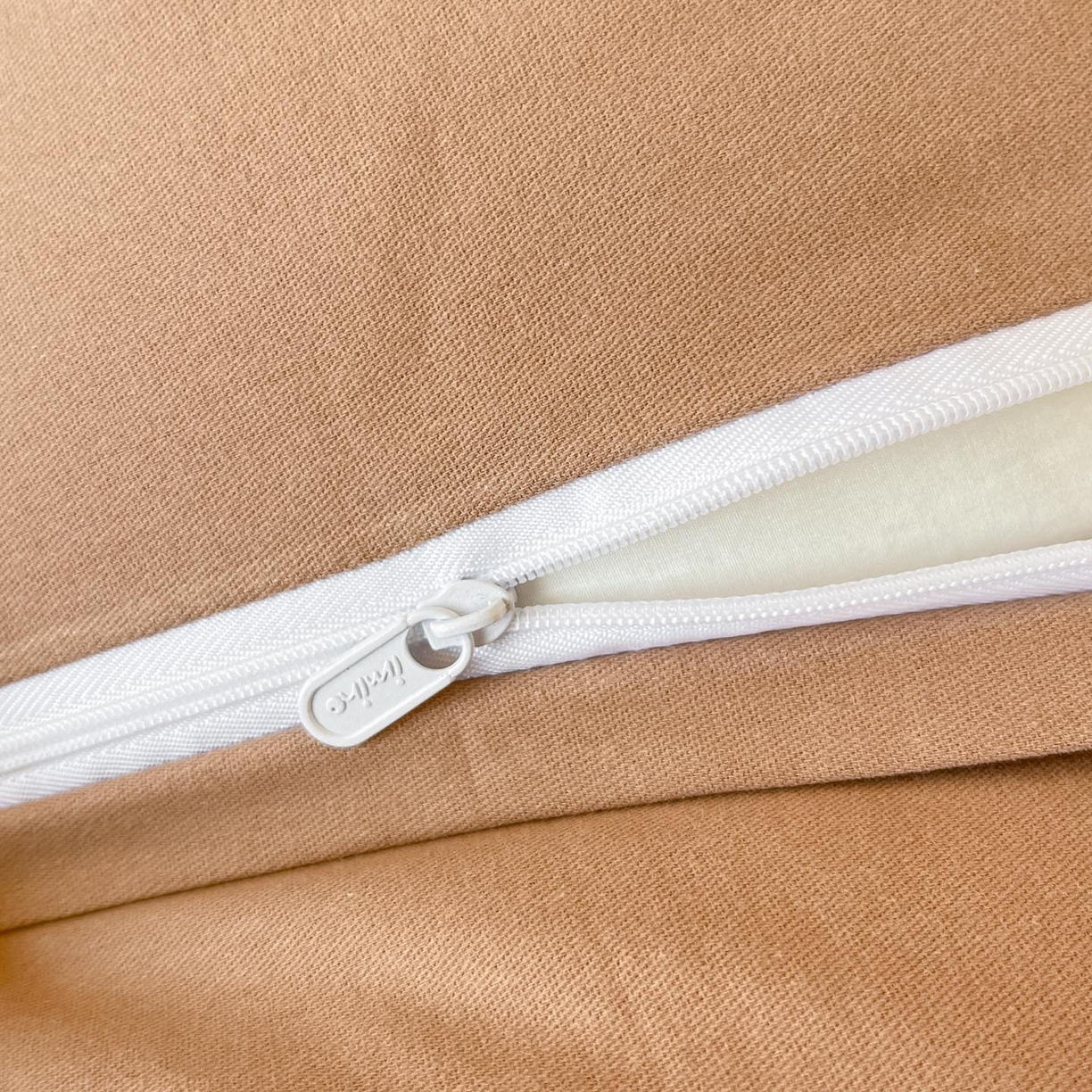 91家纺网 家纺一手货源 找家纺 涵宸家纺 2025新款全棉提花四件套-暮云栖 瑞乐-棕