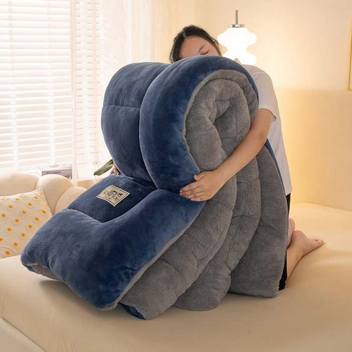 91家纺网 家纺一手货源 找家纺 （总）畅销被业 2025新款纯色加厚保暖雪花绒冬被春秋被被子被芯（跨境）