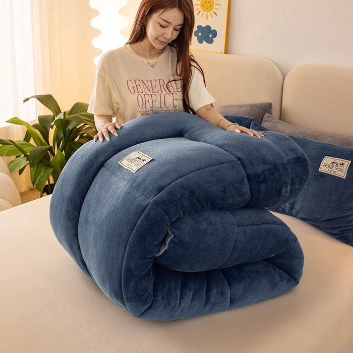 91家纺网 家纺一手货源 找家纺 （总）畅销被业 2025新款纯色加厚保暖雪花绒冬被春秋被被子被芯（跨境）