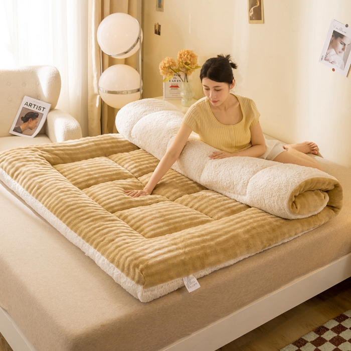 91家纺网 家纺一手货源 找家纺 米乐被业 2025新款高克重兔毛绒床垫 咖色