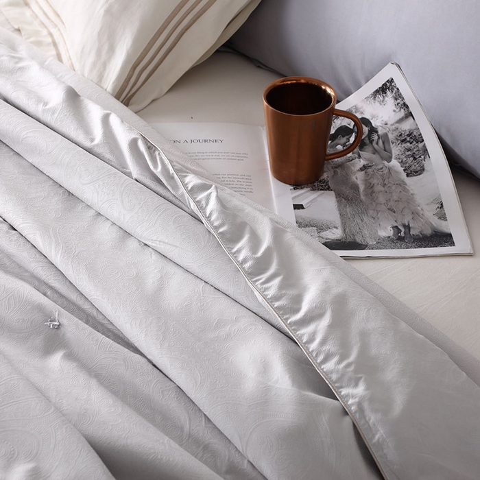 91家纺网 家纺一手货源 找家纺 蚕云阁蚕丝家居 2025新款蚕丝被夏被空调被礼品被跑量蚕丝被正品保障 灰