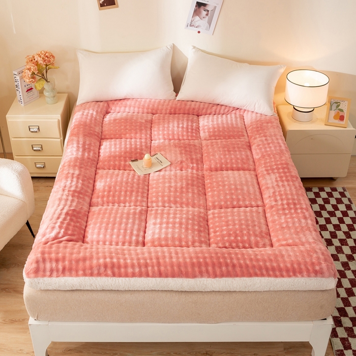 91家纺网 家纺一手货源 找家纺 米乐被业 2025新款高克重兔毛绒床垫 少女粉