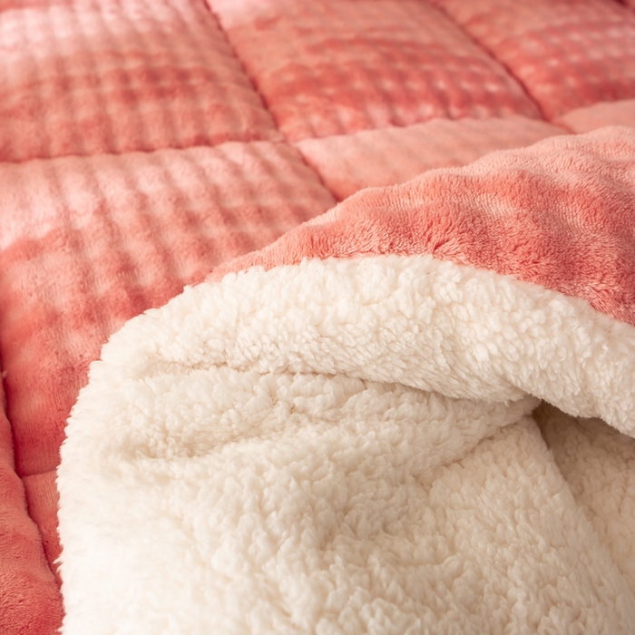 91家纺网 家纺一手货源 找家纺 米乐被业 2025新款高克重兔毛绒床垫 少女粉