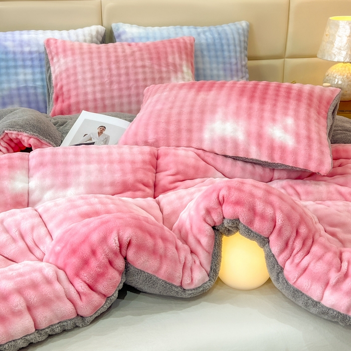 91家纺网 家纺一手货源 找家纺 米乐被业 2025新款兔毛羊羔绒冬被被子被芯 渐变粉