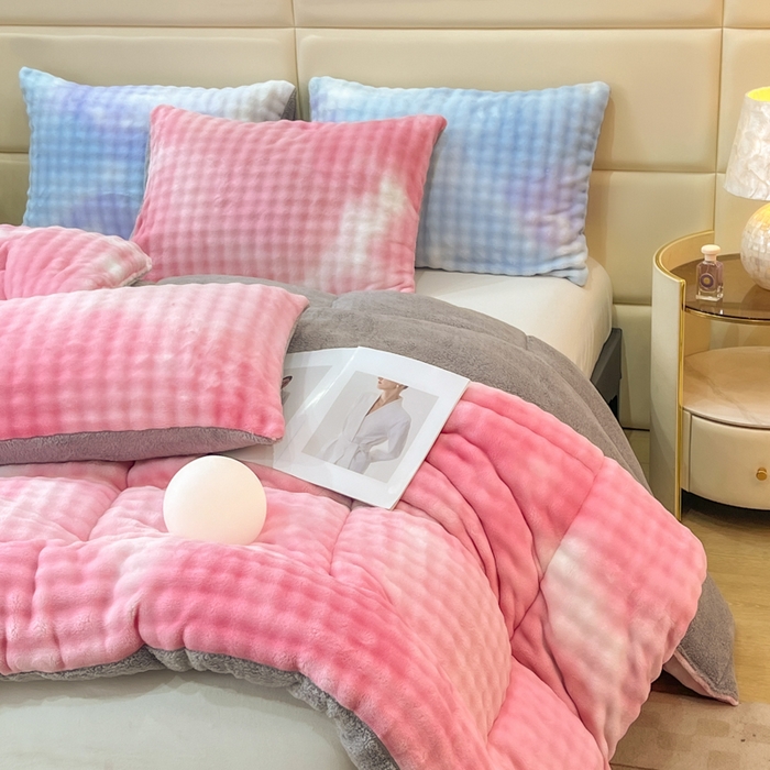 91家纺网 家纺一手货源 找家纺 米乐被业 2025新款兔毛羊羔绒冬被被子被芯 渐变粉