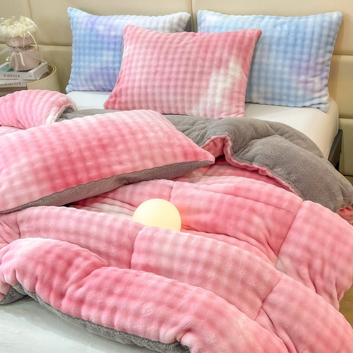 91家纺网 家纺一手货源 找家纺 米乐被业 2025新款兔毛羊羔绒冬被被子被芯 渐变粉