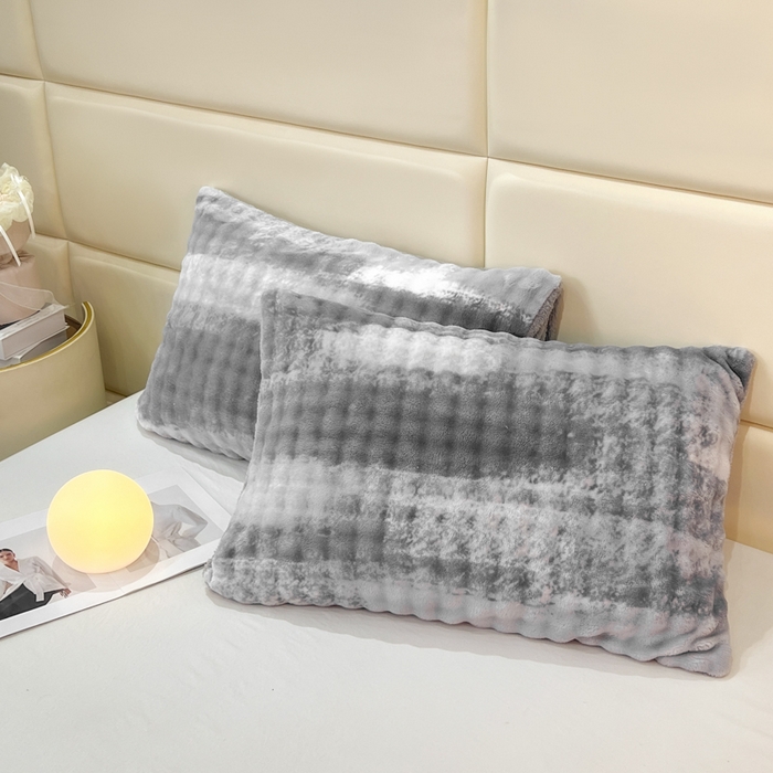 91家纺网 家纺一手货源 找家纺 米乐被业 2025新款兔毛羊羔绒冬被被子被芯 渐变灰