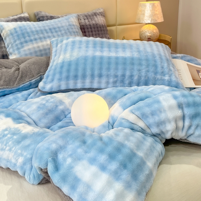 91家纺网 家纺一手货源 找家纺 米乐被业 2025新款兔毛羊羔绒冬被被子被芯 渐变蓝