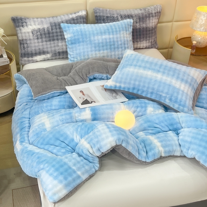 91家纺网 家纺一手货源 找家纺 米乐被业 2025新款兔毛羊羔绒冬被被子被芯 渐变蓝