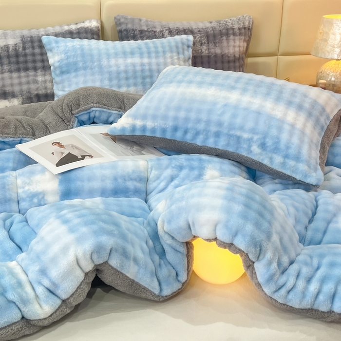 91家纺网 家纺一手货源 找家纺 米乐被业 2025新款兔毛羊羔绒冬被被子被芯 渐变蓝