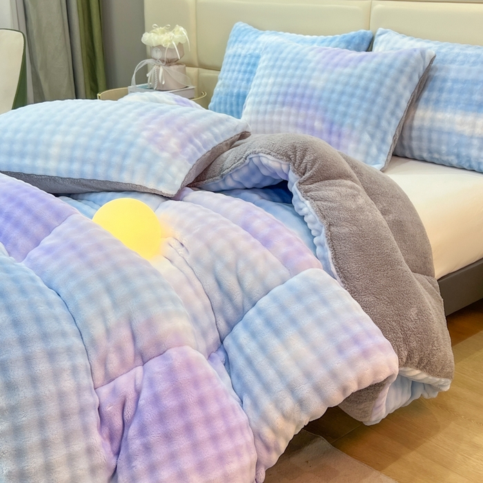91家纺网 家纺一手货源 找家纺 米乐被业 2025新款兔毛羊羔绒冬被被子被芯 渐变蓝紫