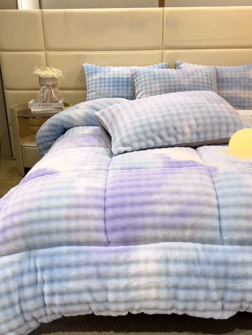 91家纺网 家纺一手货源 找家纺 米乐被业 2025新款兔毛羊羔绒冬被被子被芯 渐变蓝紫
