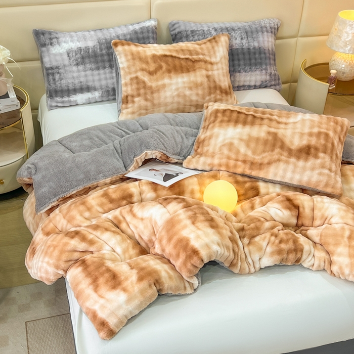 91家纺网 家纺一手货源 找家纺 米乐被业 2025新款兔毛羊羔绒冬被被子被芯 渐变奶咖