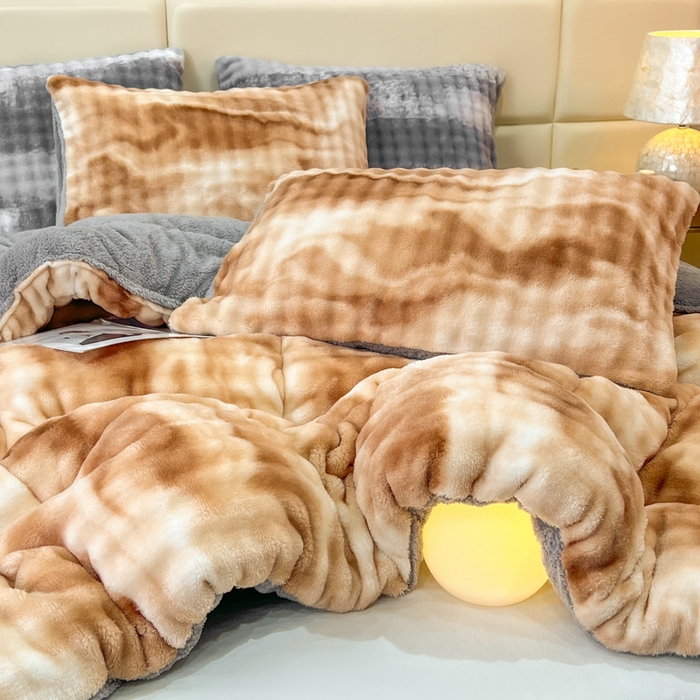 91家纺网 家纺一手货源 找家纺 米乐被业 2025新款兔毛羊羔绒冬被被子被芯 渐变奶咖