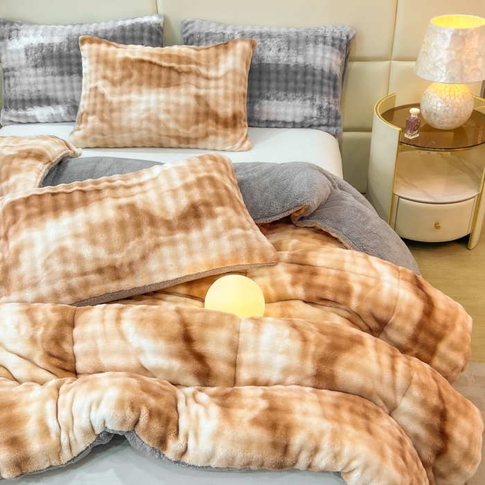 91家纺网 家纺一手货源 找家纺 米乐被业 2025新款兔毛羊羔绒冬被被子被芯 渐变奶咖