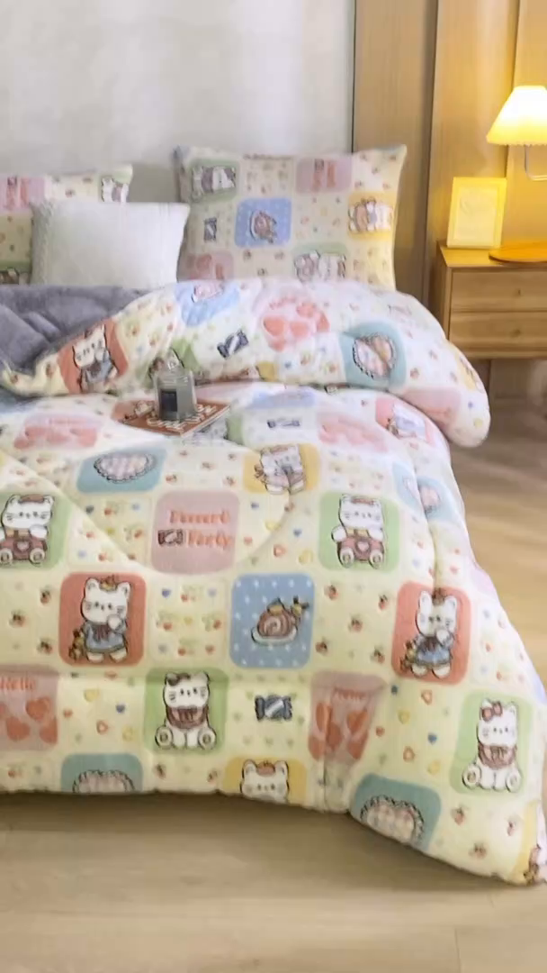 91家纺网 家纺一手货源 找家纺 米乐被业 2025新款雪花绒冬被法莱绒被子被芯格子猫